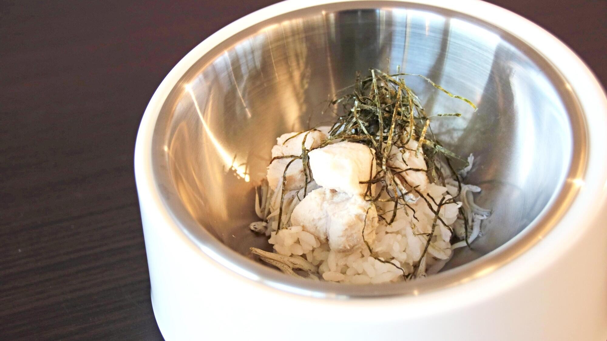 まぐろと釜揚げシラスのお茶漬け