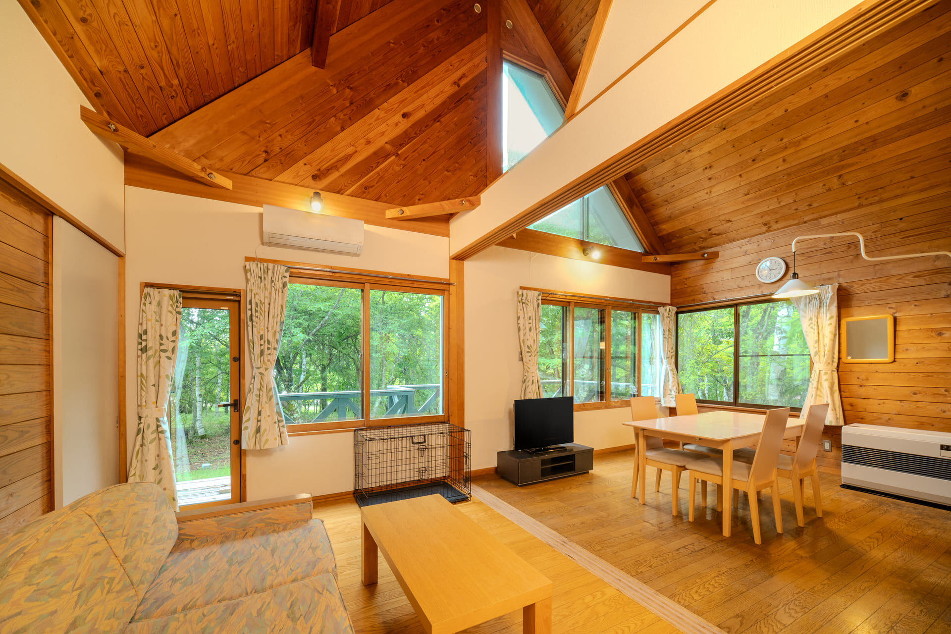 テラス付連棟コテージ