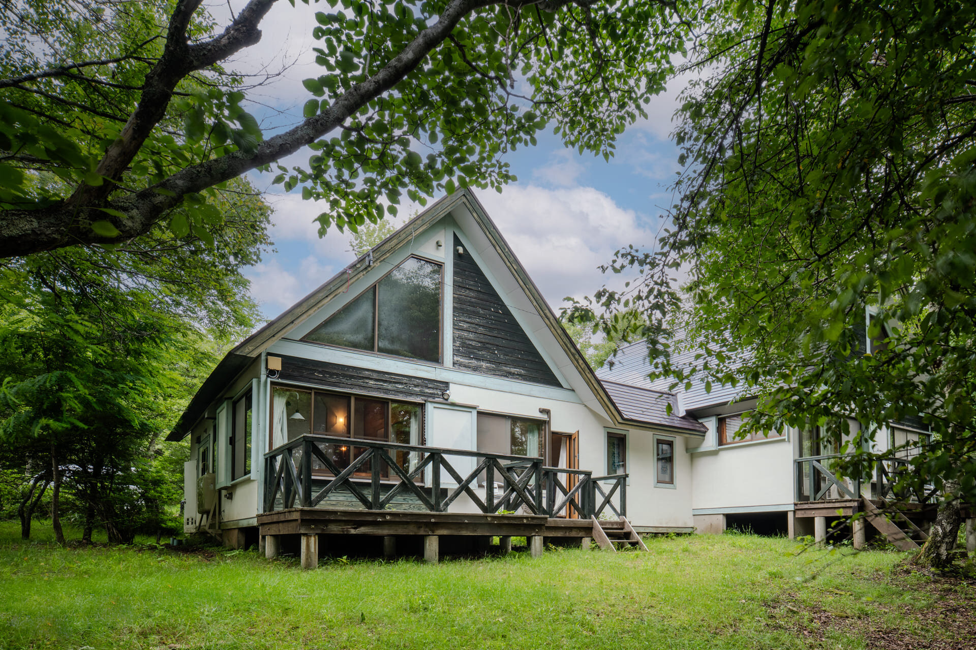 テラス付連棟コテージ